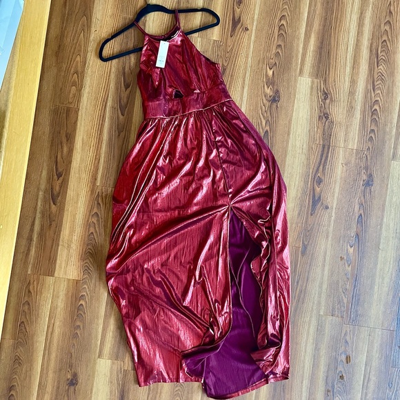 Francesca’s Limelight Red Metallic Retro Maxi Dress with Cutouts and Slit - Picture 5 of 6